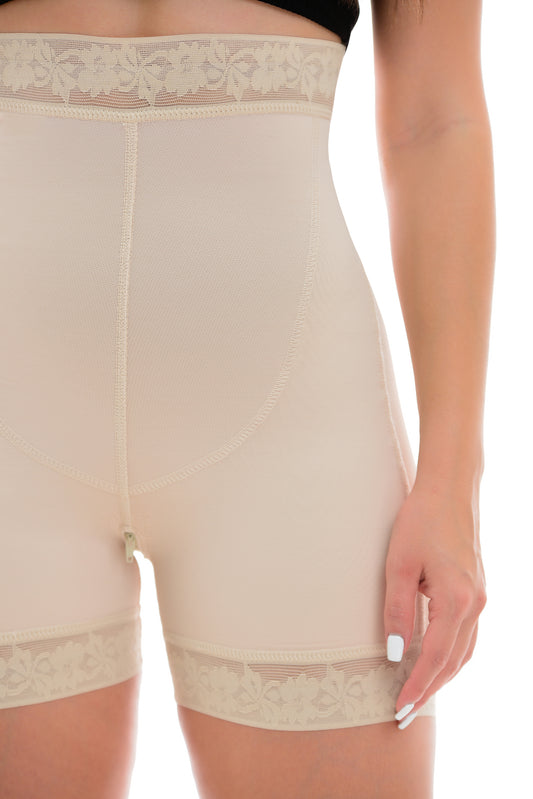 Short con cremallera tiro alto